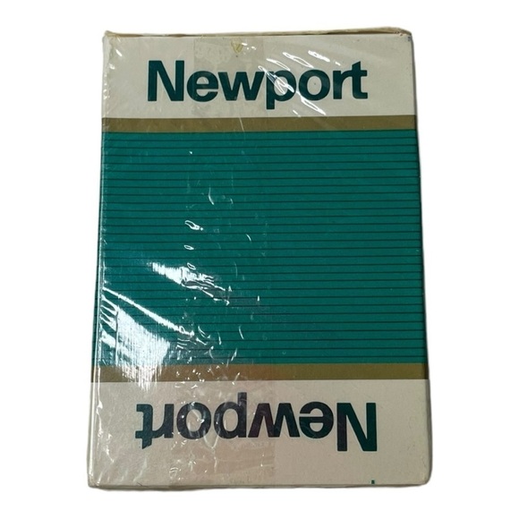 NWT Vintage Newport Cigarettes Collectible Deck Of Playing Cards - Picture 3 of 3